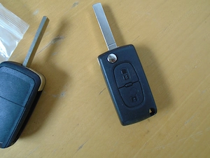 Cheie auto completa 433MHz J161 si Carcasa cheie Peugeot / Citroen CE0536 - NOI - imagine 5