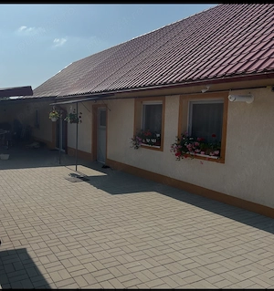 Vând casă nouă pe parter