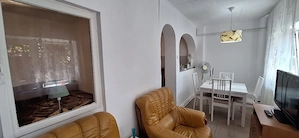Închiriere casa la curte zona Alexandriei,2 cam ,centrala termica,1 bucatarie,1 baie,complet mobilat - imagine 2