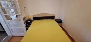 Închiriere casa la curte zona Alexandriei,2 cam ,centrala termica,1 bucatarie,1 baie,complet mobilat - imagine 4