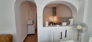 Închiriere casa la curte zona Alexandriei,2 cam ,centrala termica,1 bucatarie,1 baie,complet mobilat - imagine 9