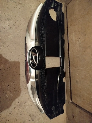 vând grile Hyundai ix 35  - imagine 3