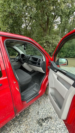 VW Transporter Caravelle 2017 4x4 - imagine 10