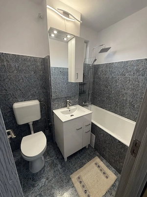 Închiriez apartament cu 2 camere,situat în zona Calea Sagului - imagine 4