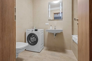 Apartament modern de inchiriat Kasper Coresi - imagine 8