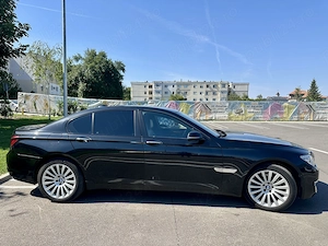 Vând BMW 740d xDrive F01 facelift - motor 3.0 diesel N57 de 313CP - 2 seturi de chei   Istoric servi - imagine 5