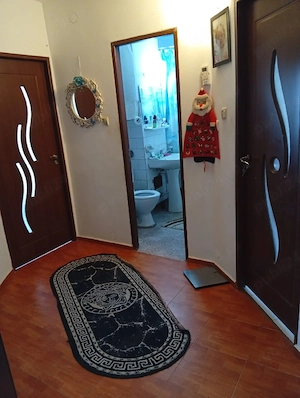 vand apartament decomandat cu 2 camere  - imagine 2