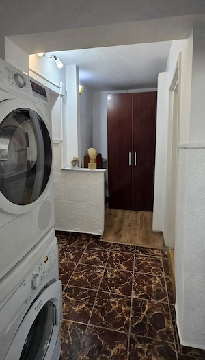 Proprietar, vând apartament 3 camere decomandat, zona centrală(Str. Emil Racovita.  Pentru relații r - imagine 5