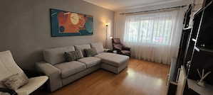 Proprietar, vând apartament 3 camere decomandat, zona centrală(Str. Emil Racovita.  Pentru relații r
