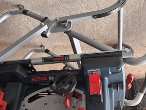 Ferăstrău de banc Bosch GTS 10 XC Professional + stativ GTA 60 W, complet cu accesorii