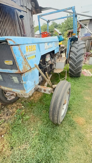 Vând sau schimb tractor - imagine 4