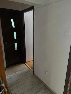 Apartament 3 camere Dragasani etajul 2  - imagine 4
