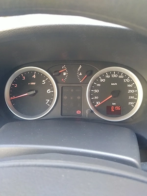*RARITATE*Renault Symbol,8000 Km Reali,Ținut La Garaj.Ca Nou.