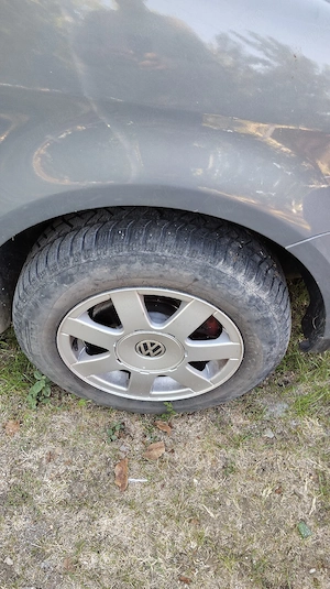 Set 4 Jante Aliaj 15" Originale VW cu Anvelope 195/65 R15 – Stare Foarte Bună - imagine 4