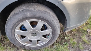 Set 4 Jante Aliaj 15" Originale VW cu Anvelope 195/65 R15 – Stare Foarte Bună - imagine 2
