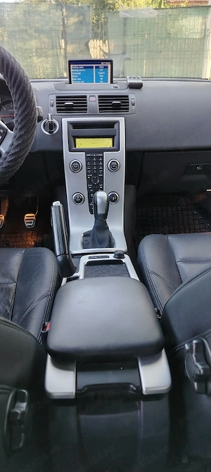 Volvo v50,1,6,disel2012. - imagine 9
