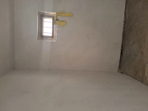 Vanzare apartament decomandat de restructurat - imagine 4