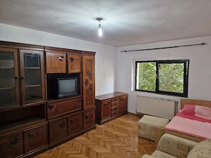 Închiriez apartament 2 camere  - imagine 2