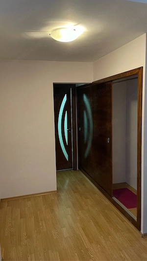 Apartament 2 camere de închiriat - Str. Mihai Viteazu 