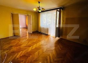 Apartament 3 camere, etaj intermediar, zona Dâmbu