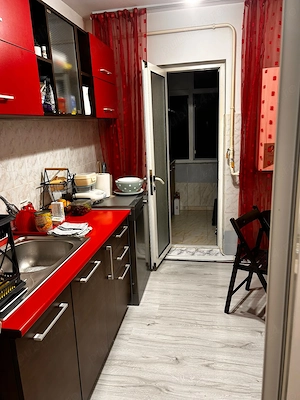 Închiriez apartament 2 camere  - imagine 4