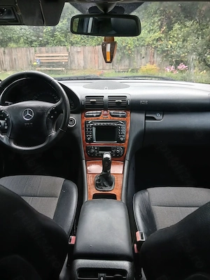 Mercedes Benz C-Class W203  - imagine 4