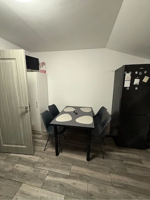 Inchiriez apartament cu 3 camere - imagine 4
