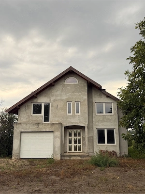 Casă de vanzare   Stroiești - Suceava   