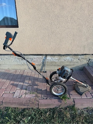 Motocoasă pe roți pe benzină Wolters 3 CP   funcțională