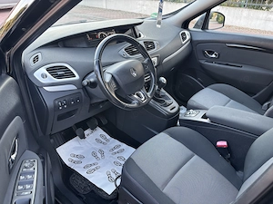 Renault Grand Scenic - imagine 9
