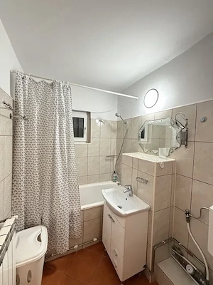 vand apartament 3 camere,70 m2,complet renovat si echipat,luminos si gata pentru mutat - imagine 4