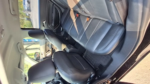 Vând Peugeot 308sw,1.6 bluehdi ,120cp,dec.2015 - imagine 5