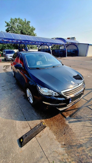 Vând Peugeot 308sw,1.6 bluehdi ,120cp,dec.2015 - imagine 3