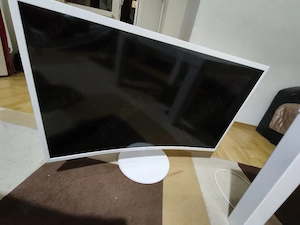 Monitor Samsung curbat cu display spart