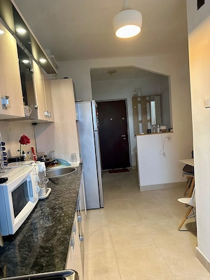 PF ZONA CENTRALA-CIPARIU - Apartament 2 camere decomandat - imagine 2