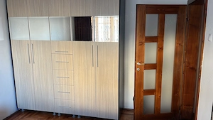 Inchiriez apartament 3 camere - imagine 10