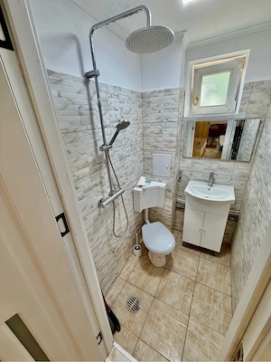 DE ÎNCHIRIAT 340 lună DE VÂNZARE 50.000 Garsonieră confort 2, 20 mp, renovată integral - imagine 5
