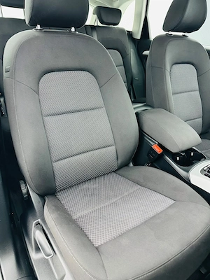 Audi Q5 - imagine 16