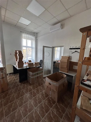 Spatiu comercial - zona linistita - aer conditionat  - 4 camere - 80 mp - imagine 7