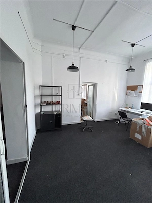 Spatiu comercial - zona linistita - aer conditionat  - 4 camere - 80 mp - imagine 2