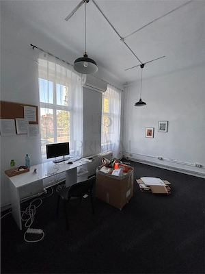 Spatiu comercial - zona linistita - aer conditionat  - 4 camere - 80 mp - imagine 3