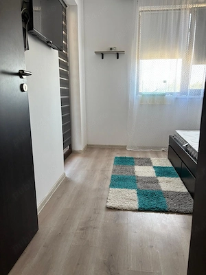 Proprietar inchiroez  apartament 2 camere