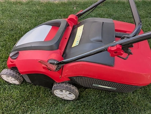 Scarificator si aerator electric HECHT 1738 2 in 1