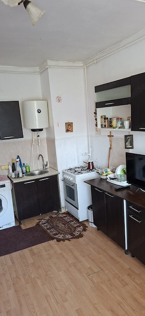 vand apartament 2camere  - imagine 3