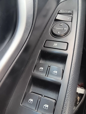 De vanzare Hyundai i30, an 2019, motor 1.368 cmc, benzina, cu 88.661 km - dotări generoase - imagine 2