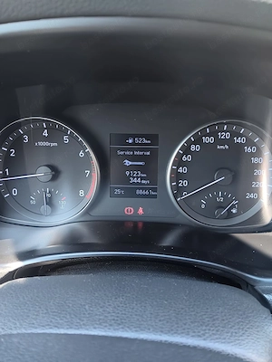 De vanzare Hyundai i30, an 2019, motor 1.368 cmc, benzina, cu 88.661 km - dotări generoase - imagine 18