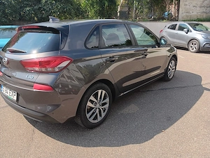 De vanzare Hyundai i30, an 2019, motor 1.368 cmc, benzina, cu 88.661 km - dotări generoase - imagine 19