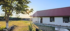 Casă individuală în Bucovăț cu 3250 mp