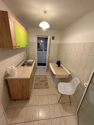 Închiriez apartament - imagine 3