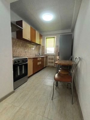 Închiriez apartament 2 camere
